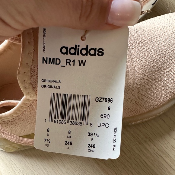 New NMD R1 - tags attached - Picture 4 of 4